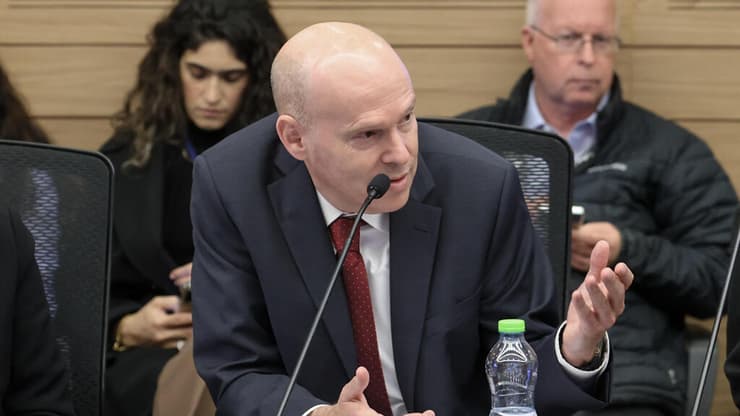 איסמן למרון: "המערכת נכשלה ולא משנה מה תהיה התוצאה בערער. אני מתנצל" (צילום: דני שם טוב דוברות הכנסת) הוועדה לקידום מעמד האישה ולשוויון מגדרי