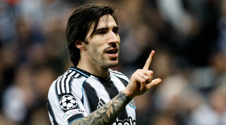 סנדרו טונאלי חוגג (IMAGO) סנדרו טונאלי חוגג