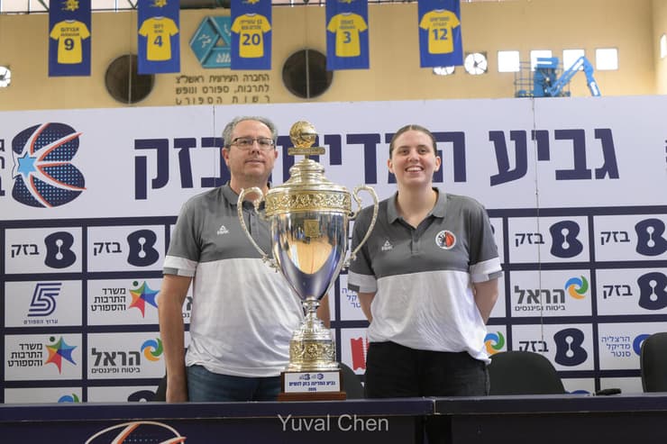 גילי אייזנר ועדן ענבר ממכבי ר"ג