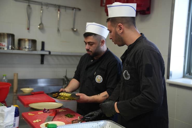 טבחים צבאיים