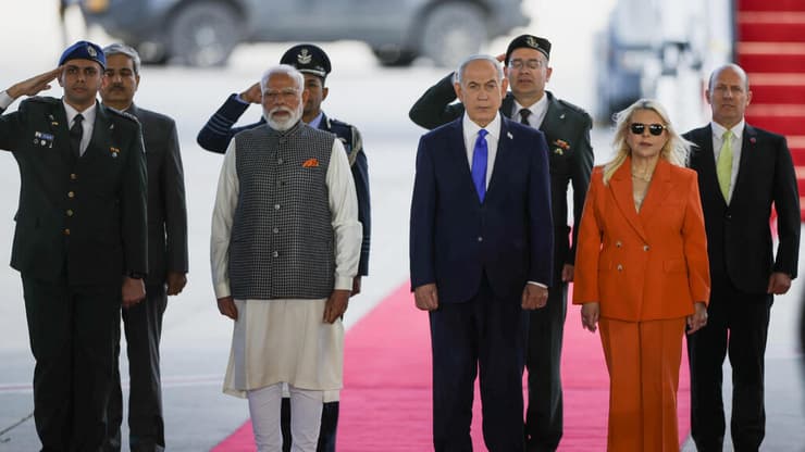 צילום: REUTERS/Shir Torem טקס קבלת פנים של ראש ממשלה הודו נרנדרה מודי, בנתב"ג
