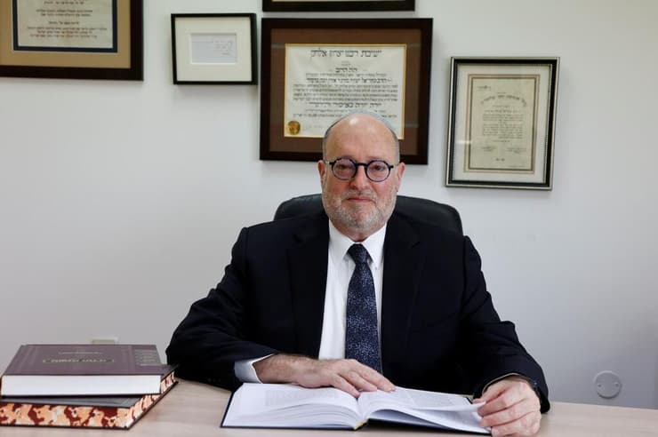 הרב ד"ר כתריאל ברנדר. אפשר להיות רב אורתודוקסי ועדיין להיות מוטרד מההתפתחויות (צילום: גרשון אלינסון) הרב ד"ר כתריאל ברנדר