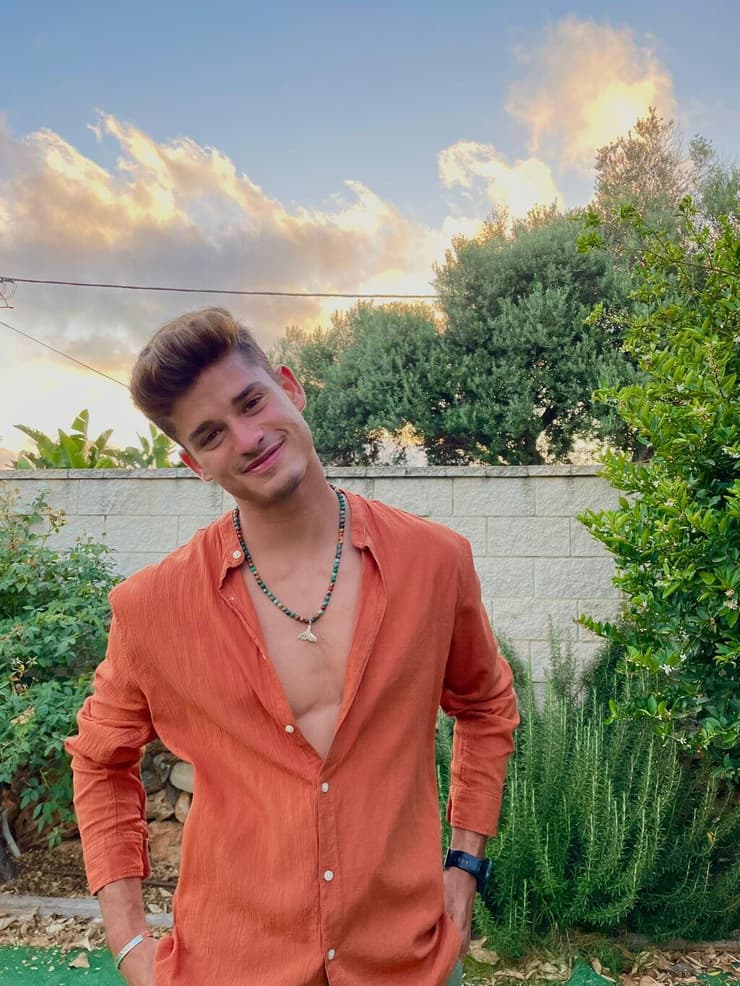 גל זינגר. חולם על מישהי חייכנית עם קצת פלפל (צילום: אלבום ביתי) גל זינגר