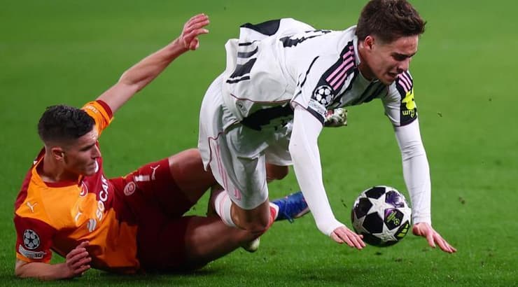 קנאן יילדיז סוחט את העבירה (רויטרס) קנאן יילדיז סוחט את העבירה