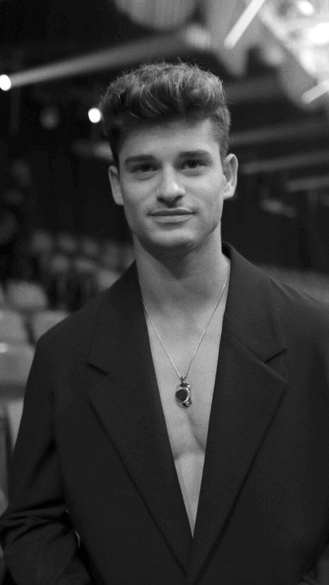 גל זינגר. לא רק פריטי בוי (צילום: טאניה שיין) גל זינגר