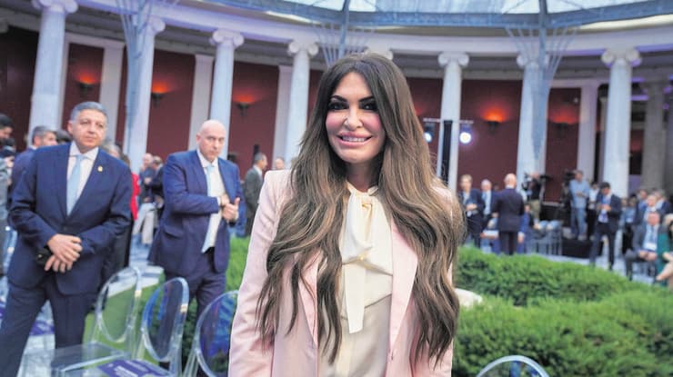 קימברלי גילפוייל, שגרירת ארצות הברית ביוון (צילום: Petros Giannakouris/AP) קימברלי גילפוייל, שגרירת ארצות הברית ביוון