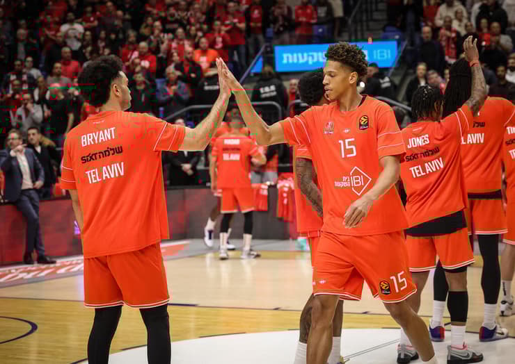 שחקן הפועל ת"א קסלר אדוארדס