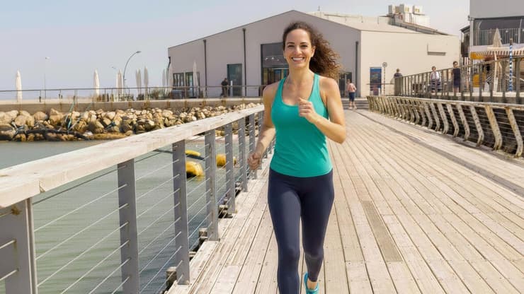 לשמור על גוף בריא וחזק כבר מגיל צעיר (יח״צ) נוטרי ג'י