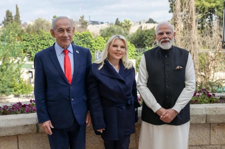 הפוטושופ של שרה (צילום: מעיין טואף, לע״מ / שרה נתניהו) תמונה של שרה נתניהו שעברה פוטושופ