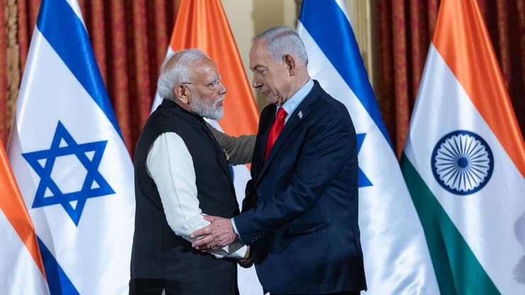 פגישתם של נתניהו ומודי