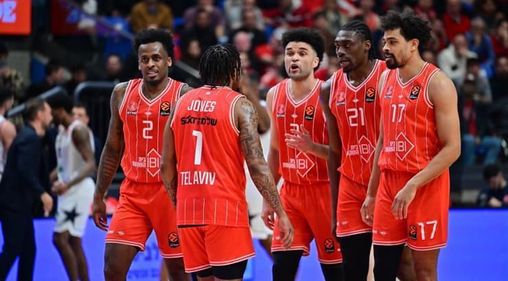 שחקני הפועל תל אביב (חגי מיכאלי) שחקני הפועל תל אביב