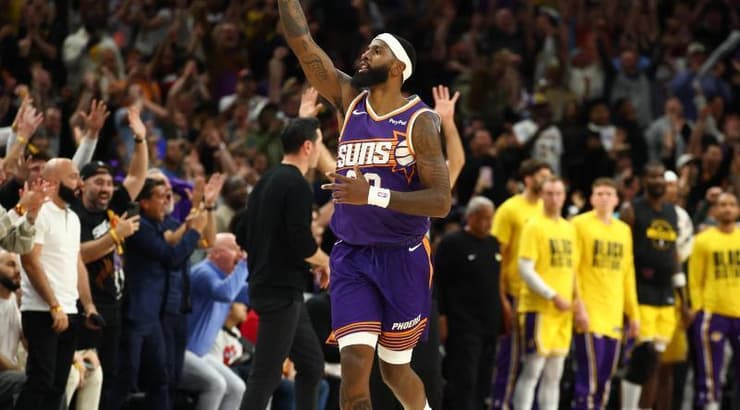 רויס אוניל חוגג (רויטרס) רויס אוניל חוגג