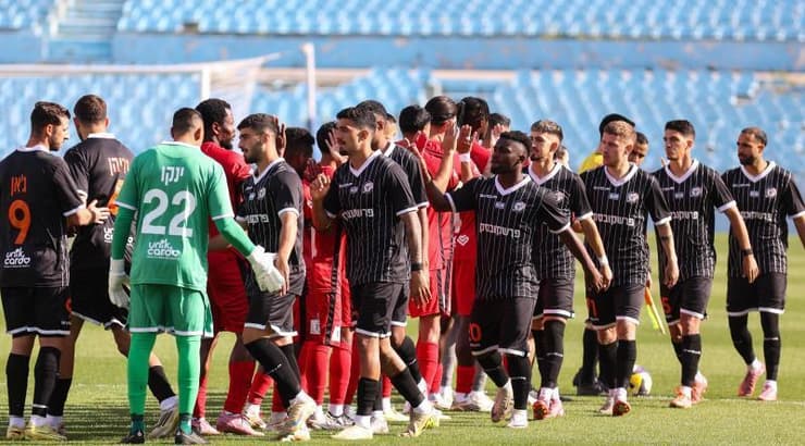 לחיצות הידיים (שחר גרוס) לחיצות הידיים