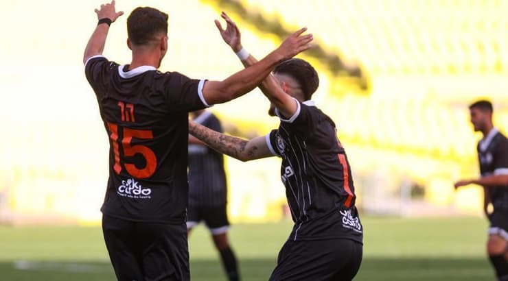 שחקני ראשון לציון מאושרים (שחר גרוס) שחקני ראשון לציון מאושרים