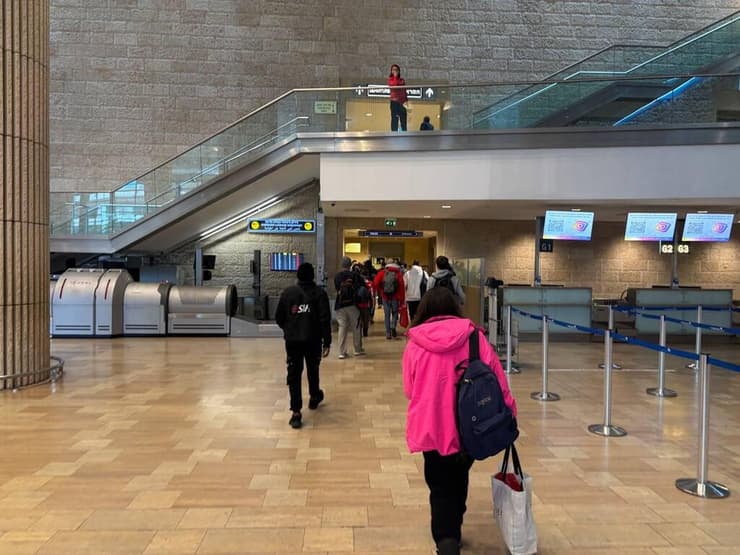 היערכות לסגירת השמיים. נתב"ג (צילום: מאיר תורג'מן ) נתב"ג
