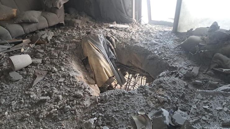 טירת כרמל (צילום: כבאות והצלה) נפילה בטירת כרמל