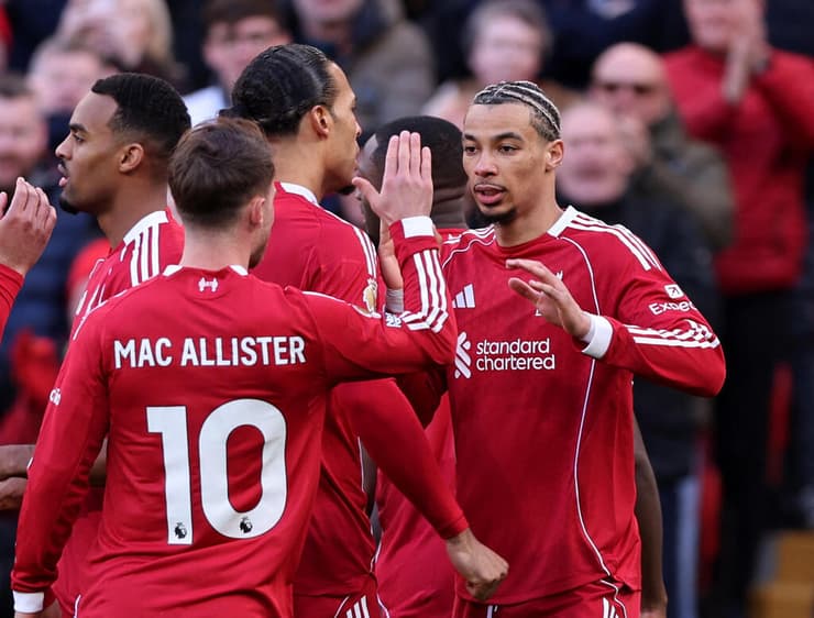 הוגו אקיטיקה ליברפול ווסטהאם (צילום: REUTERS/David Klein) הוגו אקיטיקה ליברפול ווסטהאם