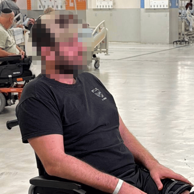 נפצע בדרך מהמילואים בעזה למשפחתו, מאושפז באיכילוב במהלך שאגת הארי