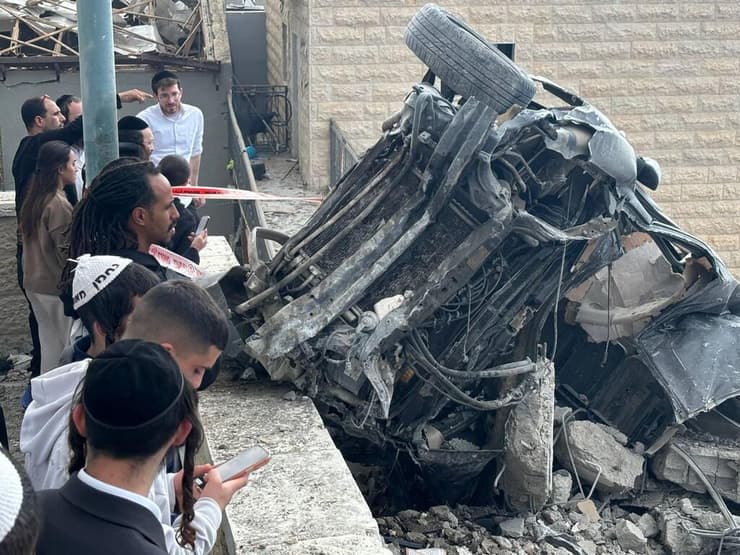 פגיעה ישירה במקלט של טיל ששוגר מאיראן בבית שמש