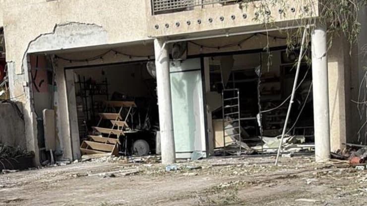 בית הקפה שנהרס (צילום: יניב גרציאני) בית הקפה גרציאני