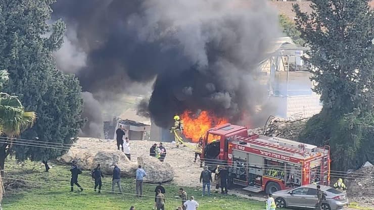 זירת נפילה בבית שמש פגיעה ישירה של טיל ששוגר מאיראן