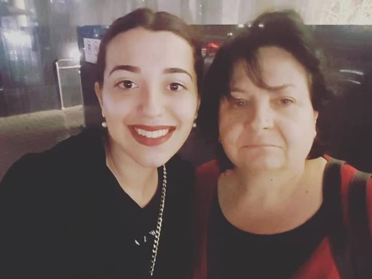 מארינה בלייב שנפטרה בדרכה למקלט, בתמונה: עם בתה איה (צילום: אלבום פרטי) מארינה בלייב שנפטרה בדרכה למקלט, בתמונה: עם בתה איה