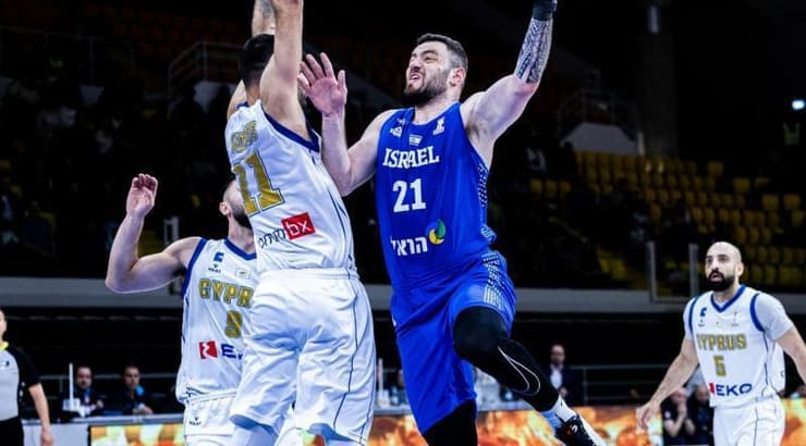 נתנאל ארצי עולה לסל (איגוד הכדורסל) נתנאל ארצי עולה לסל