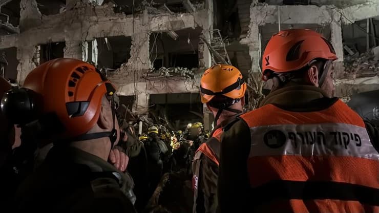 זירת הנפילה בתל אביב (צילום: דובר צה"ל) זירת הנפילה בתל אביב