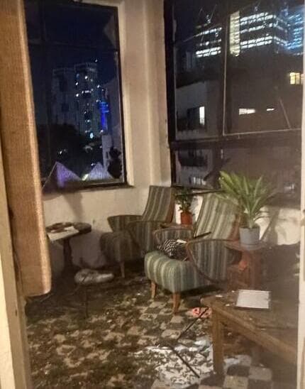 ביתה של אלונה סער לאחר המתקפה (צילום מסך: אינסטגרם) ביתה של אלונה סער לאחר המתקפה