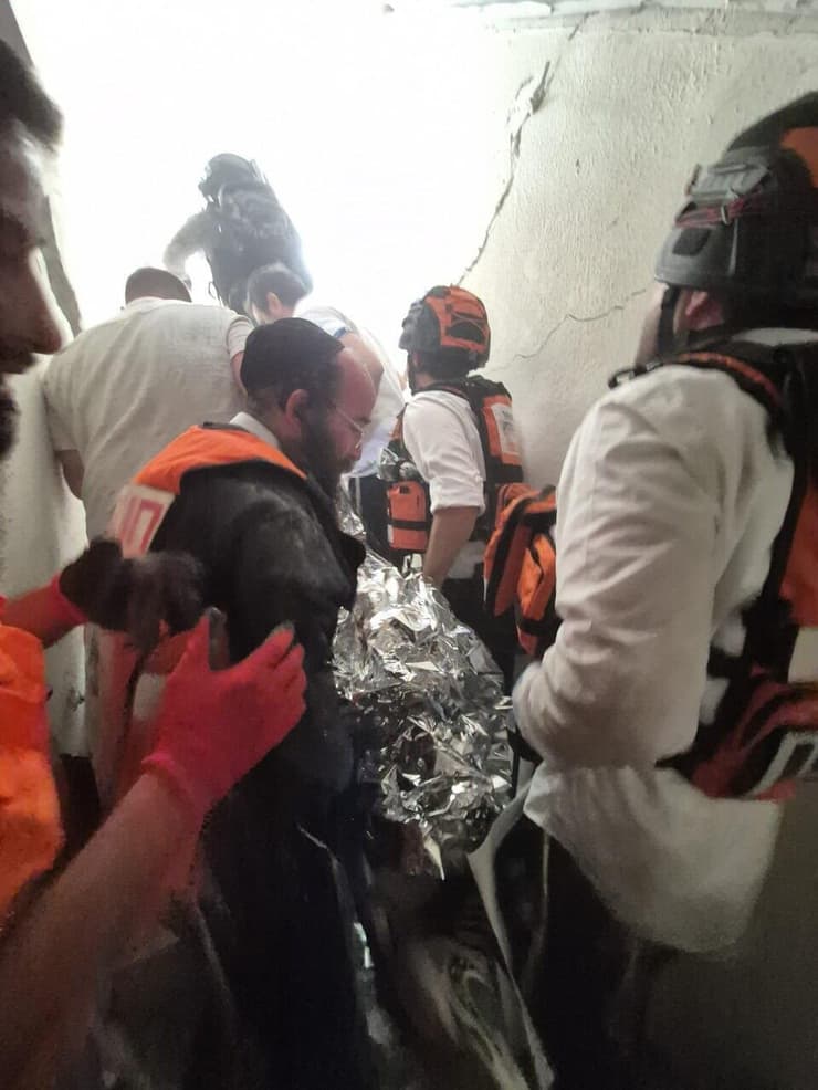 פגיעה ישירה של טיל ששוגר מאיראן בבית שמש 