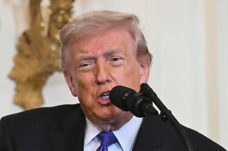 נשיא ארה"ב דונלד טראמפ הבית הלבן טקס ל וטרנים ידבר על איראן