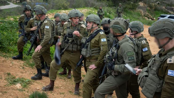 הרמטכ״ל, רב-אלוף אייל זמיר, בהערכת מצב בפיקוד הצפון