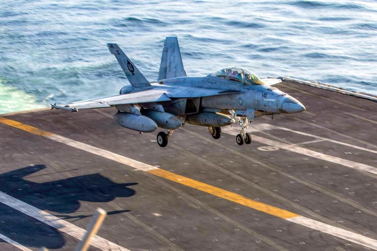  נושאת המטוסים לינקולן