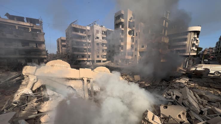 תקיפות בדאחייה בלבנון (צילום: AP Photo/Hussein Malla) התקיפות בדאחייה