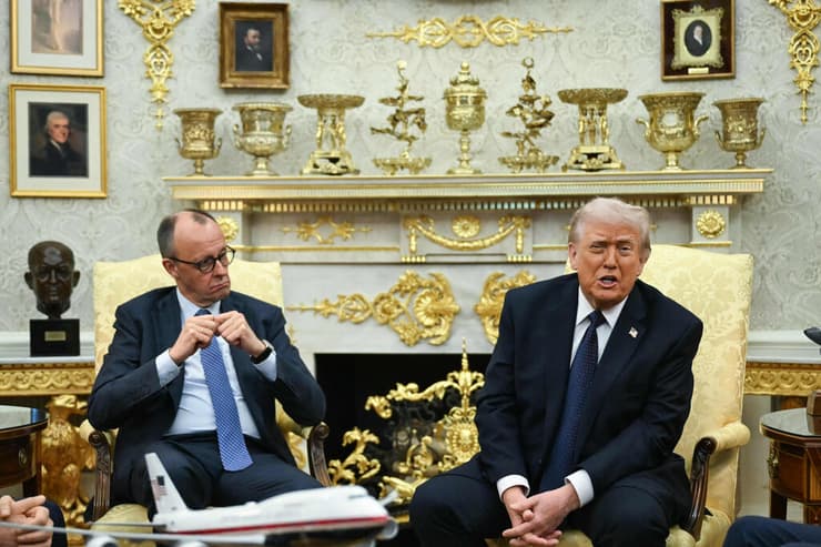 דונלד טראמפ וקנצלר גרמניה פרידריך מרץ בבית הלבן