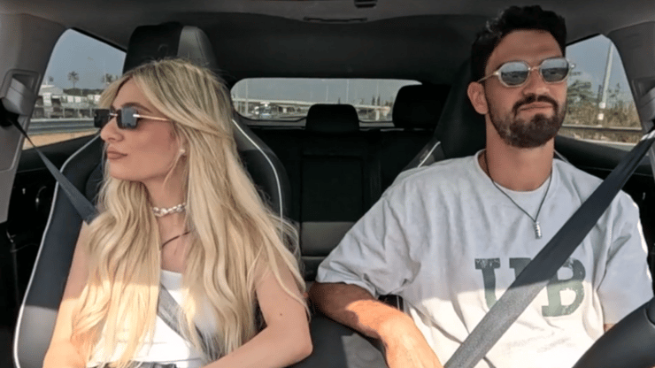 בדרך להתקעקע. מתוך "אהבה חדשה" עונה 5 (צילום מסך מרשת) מתוך "אהבה חדשה" עונה 5