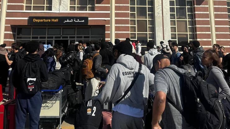 השחקנים הזרים בכניסה למצרים