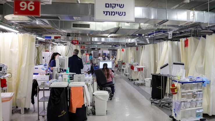 העברת חולים למתחם תת-קרקעי ממוגן בבית החולים שיבא בתל השומר במלחמת שאגת הארי