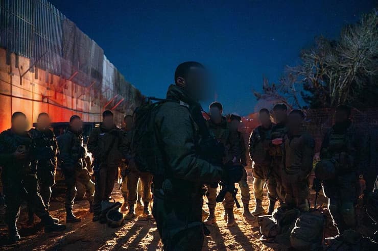 כוחות חטיבה 769 בהגנה קדמית בדרום לבנון