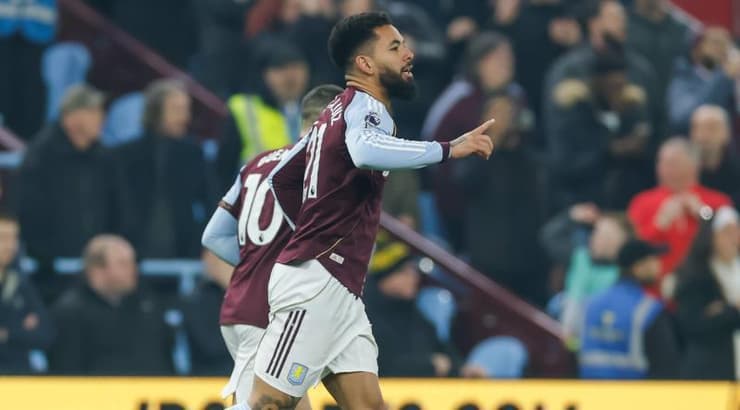 דגלאס לואיז חוגג (IMAGO) דגלאס לואיז חוגג