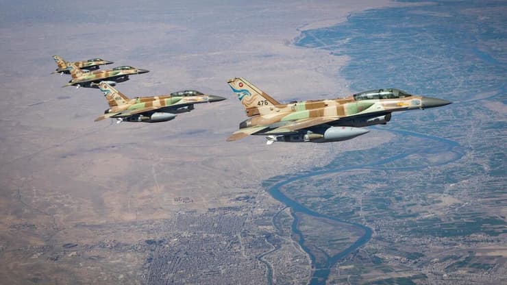 מטוסי קרב של חיל האוויר בדרכם לתקיפה באיראן
