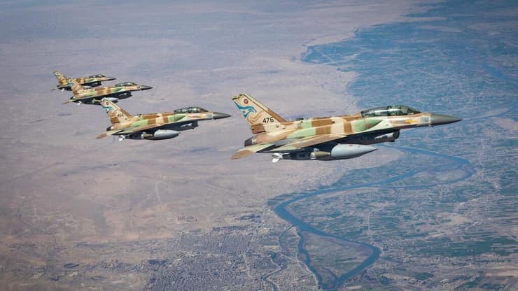 מטוסי קרב של חיל האוויר בדרכם לתקיפה באיראן