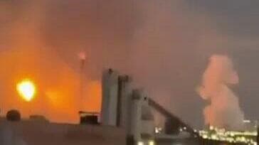 פגיעה בבתי זיקוק בבחריין