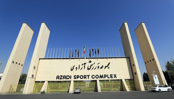 האולם במתחם אזאדי