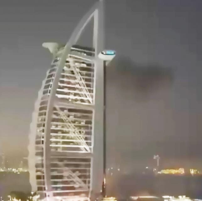 בורג' אל ערב. חטף פגיעה מטיל איראני