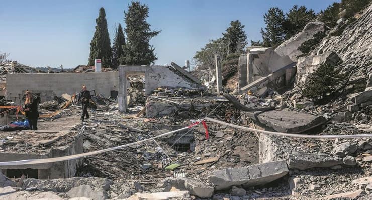 זירת פגיעת הטיל האיראני בבית שמש