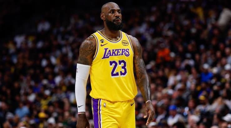 לברון ג'יימס