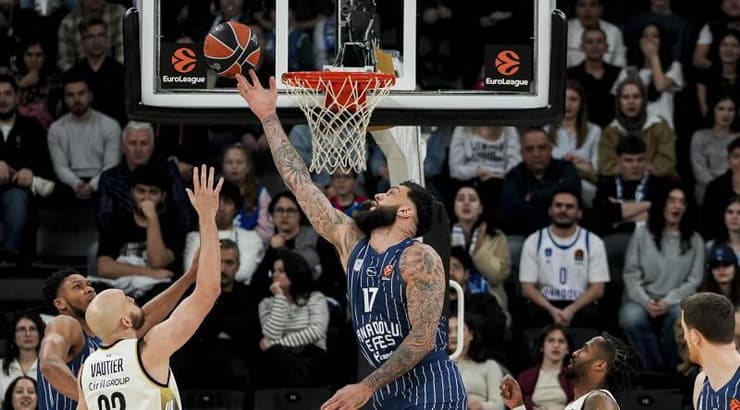 ונסן פוארייה ובאסטיאן ווטייה