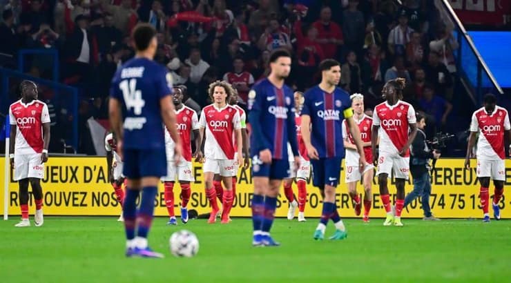 פ.ס.ז' המומה, מונאקו חוגגת