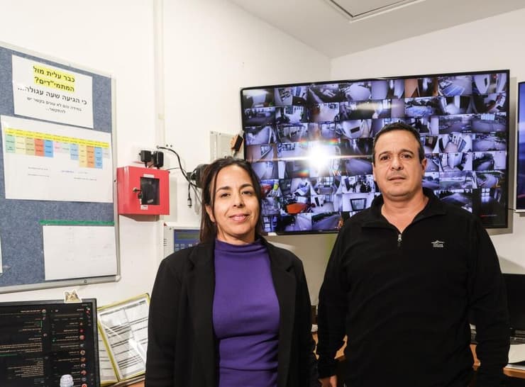 מיטל קוטר ודגן פריג'. "כמעט לא ישנים" 